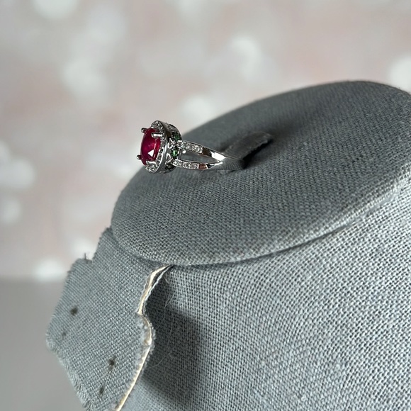 Lab Created Ruby & Emerald Ring Size 9 - Picture 2 of 10